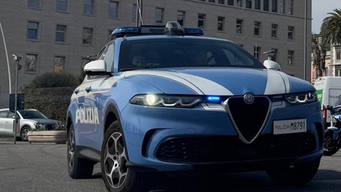 pianura maltratta la sorella arrestato dalla polizia