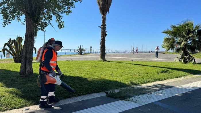codacons diffida sul degrado nella citta di salerno