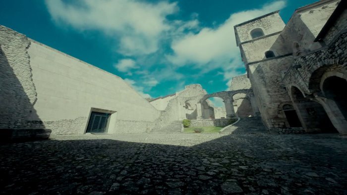 sant angelo dei lombardi i ministri piantedosi e tajani all abbazia del goleto