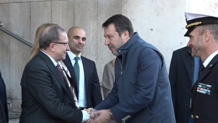 salvini porti spa entro l anno a napoli migliaia di nuovi posti di lavoro