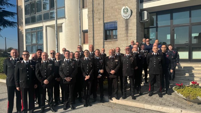 carabinieri il colonnello keten in visita alla compagnia di montesarchio