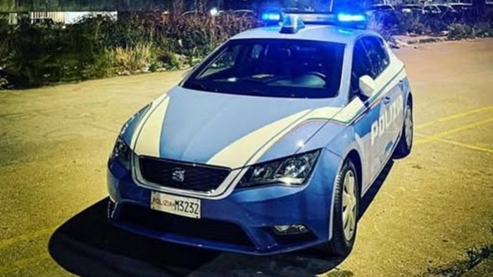 droga a scampia l offensiva della polizia ancora due arresti