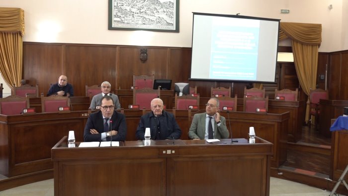 regionali bordate di de luca sul centrodestra sciagurati e irresponsabili