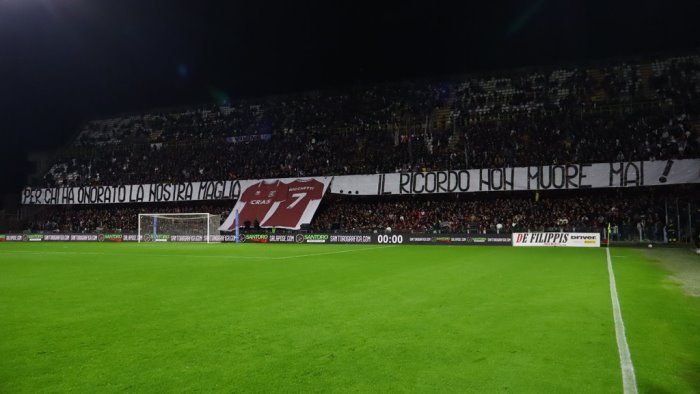 salernitana il ccsc incontra abodi sul tavolo caro biglietti e fvs