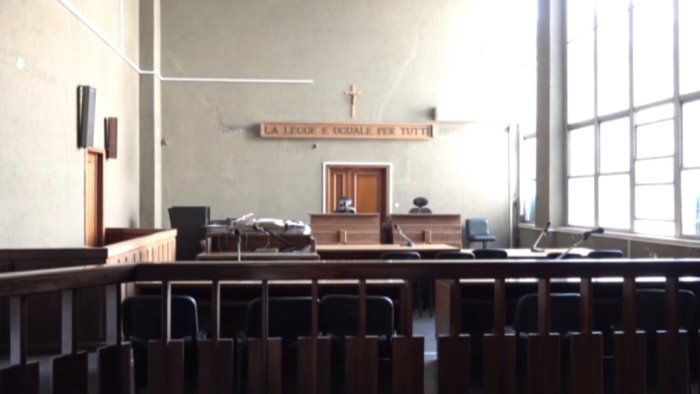 inchiesta dolce vita le difese in aula le intercettazioni sono inutilizzabili