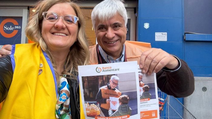 banco alimentare pieno sostegno al centro la tenda del rione sanita