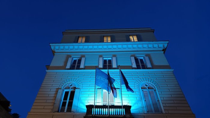 unicef italia e anci oltre 260 comuni hanno aderito a go blue
