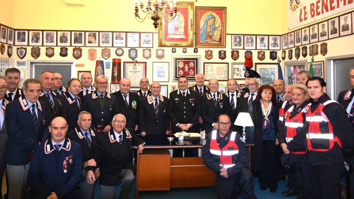 il colonnello keten visita l associazione nazionale carabinieri di benevento