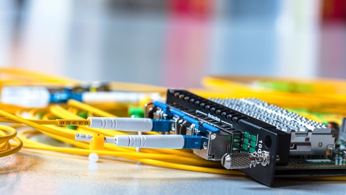 connessione ultraveloce nelle zone rurali incontro positivo con open fiber