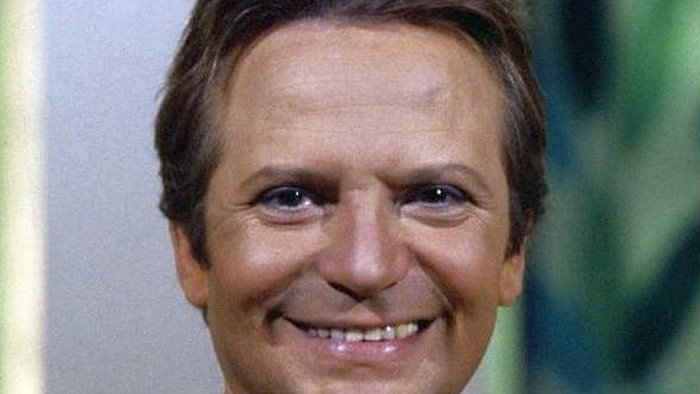 vomero una strada per ricordare alighiero noschese