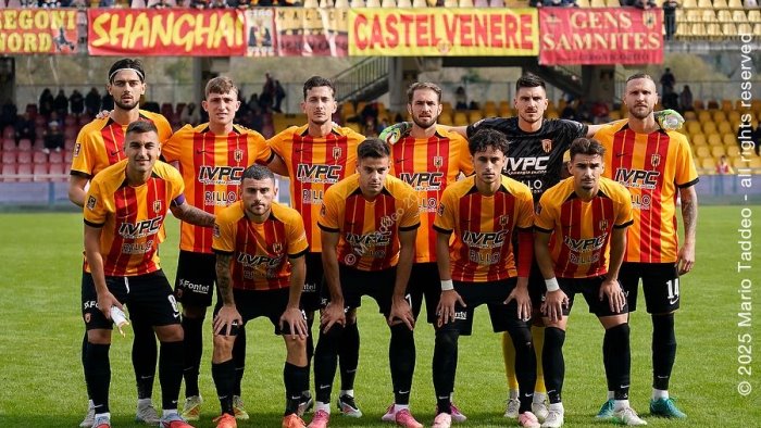 cosenza benevento i convocati di floro flores