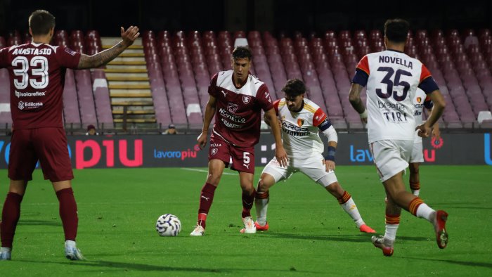 salernitana potenza 1 1 ferrari salva i granata solo pari all arechi