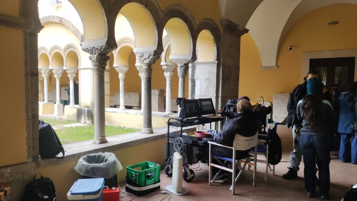 benevento diventa set per la serie tv ispirata al rapimento di farouk kassam