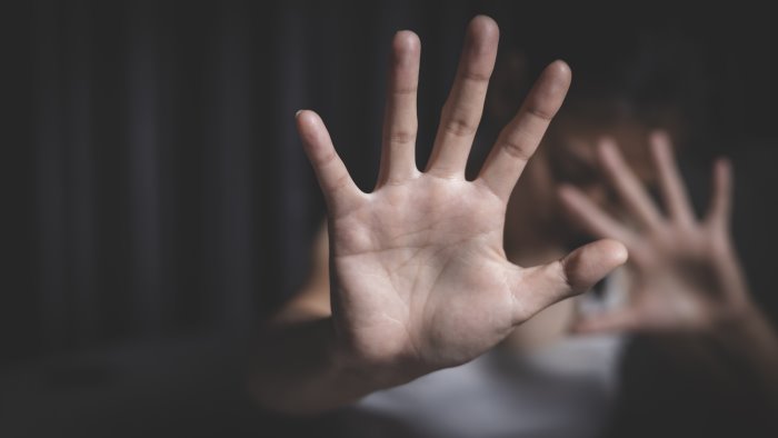 giornata contro la violenza sulle donne l asl tiene aperti i consultori