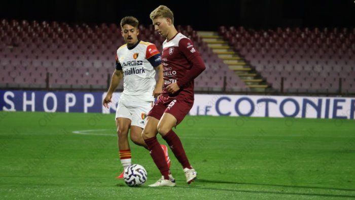 salernitana riecco lavatrice de boer e capomaggio vede la porta