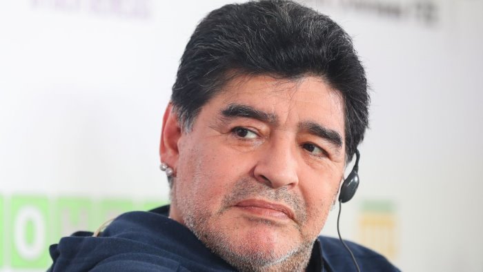 cinque anni dalla morte di maradona il napoli in campo anche per lui