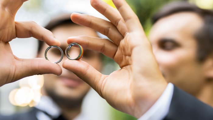 la corte ue impone il riconoscimento dei matrimoni gay celebrati in altri paesi
