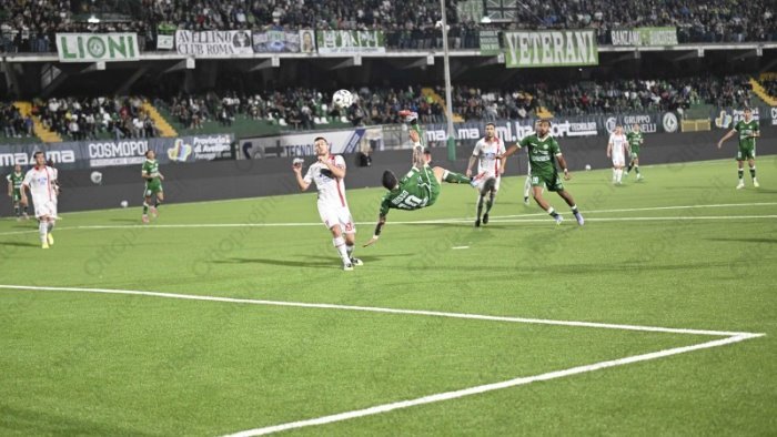 avellino stop per milani e russo le ultime