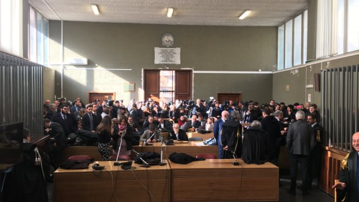 avellino inchiesta dolce vita arriva la decisione del gup tutti a processo