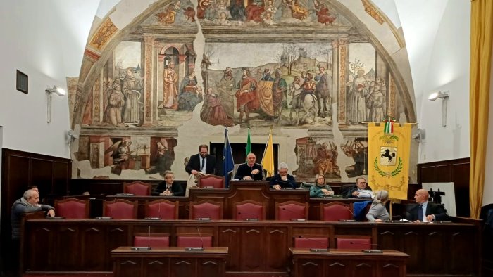 citta metropolitana dal consiglio fondi per strade e scuole