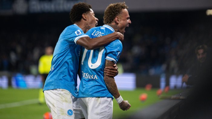 lang e neres la coppia che sorprende si candida anche per l olimpico