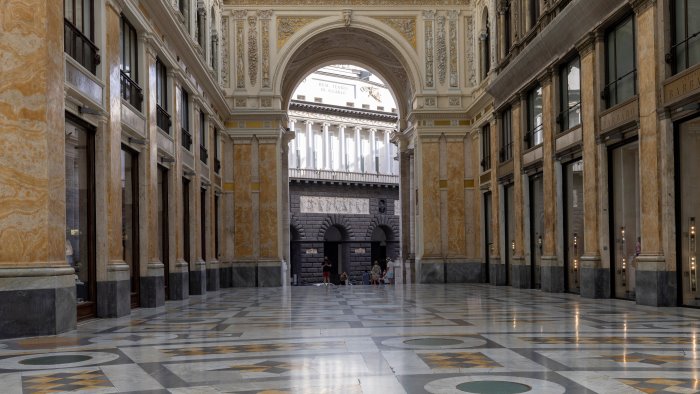 crollo killer in galleria umberto i il caso giordano approda in cassazione