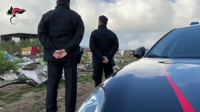 terra dei fuochi nuovi sequestri e denunce dei carabinieri forestali