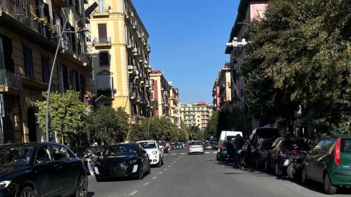 luminarie al vomero quartiere con strade di serie a e di serie b
