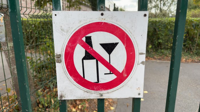 napoli eintracht vietata vendita alcolici in centro e fuorigrotta