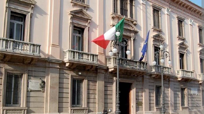 avellino domani la festa delle forze armate alzabandiera in via matteotti