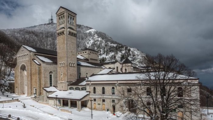 frana montevergine funicolare ferma il santuario e chiuso non venite a piedi