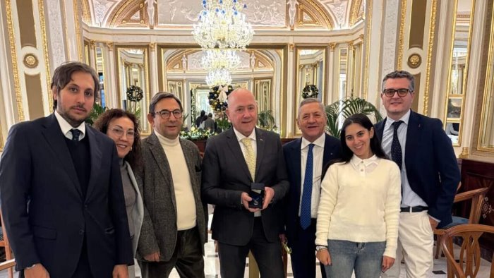 caffe a papa e capi stato in pensione storico direttore gambrinus