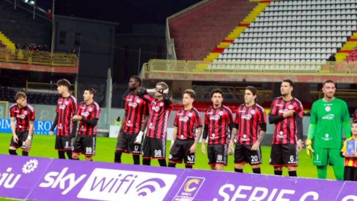 il cosenza a sorpresa cade a foggia