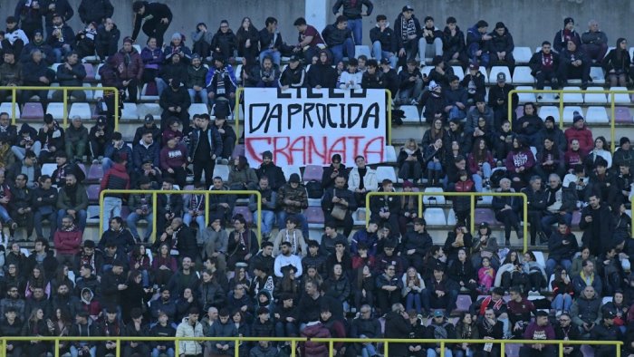 salernitana crotone il retroscena vrenna e l idea di acquistare il club