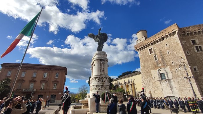 la pace auspicio della giornata dell unita nazionale e delle forze armate foto