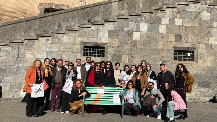 napoli con gli adolescenti al via i progetti contro il disagio giovanile