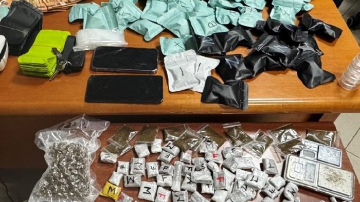 lotta alla droga sette arresti nelle ultime 48 ore a napoli