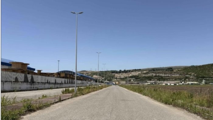 dopo decenni d attesa arriva l acqua pubblica per le aziende del pip di eboli