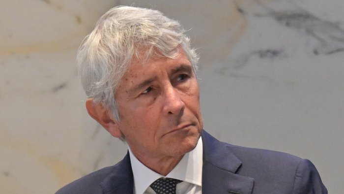 il ministro abodi ad avellino per la firma del tricolore