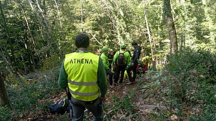 ritrovato il cercatore di funghi disperso sui monti sta bene