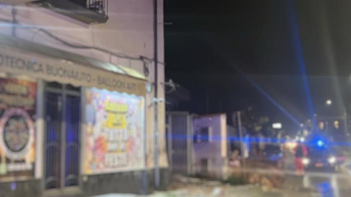 fuga di gas e poi l esplosione terrore in un abitazione a nola