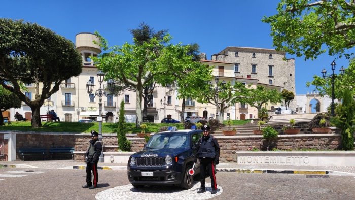 controlli dei carabinieri tra montemiletto venticano e pietradefusi