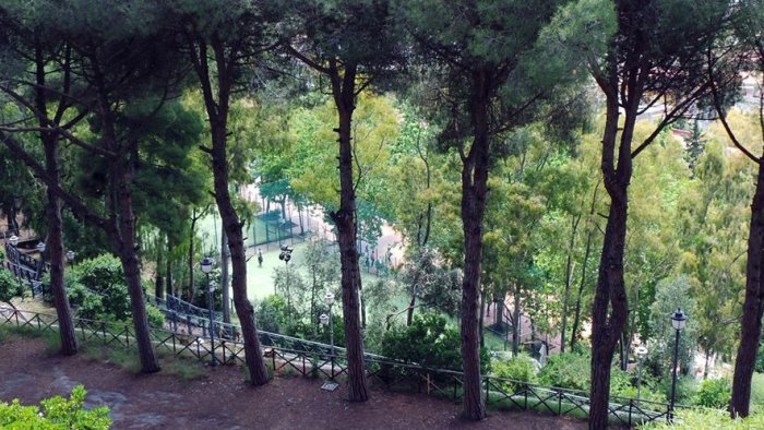 salerno invisibile accusa sul parco del seminario solo promesse a vuoto
