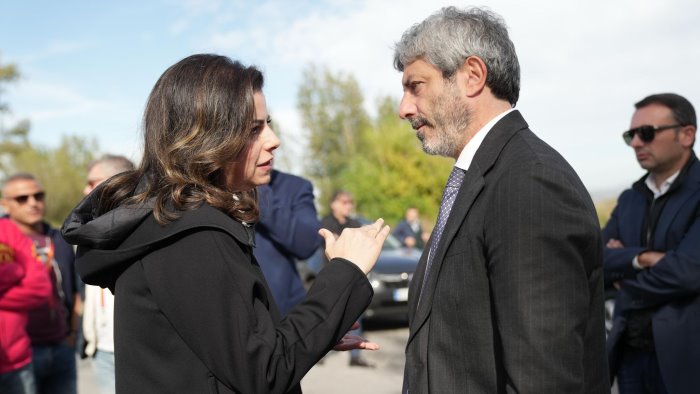 auriemma con fico e conte al fianco dei lavoratori trasnova