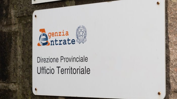 rottamazione cartelle 2026 chi puo aderire e quali sono i nuovi parametri della