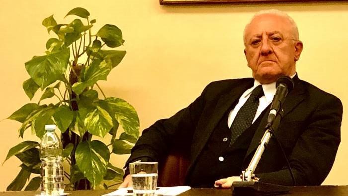 vigili nello staff corte dei conti cita in giudizio de luca