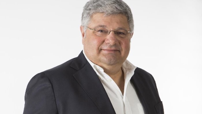 natale poche luci daremo sostegno ai piu deboli