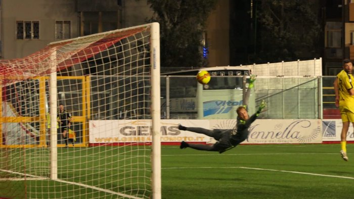 turris cavese 2 0 il tabellino