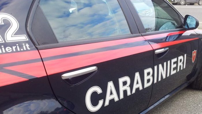 non si ferma all alt denunciato ventenne di mirabella