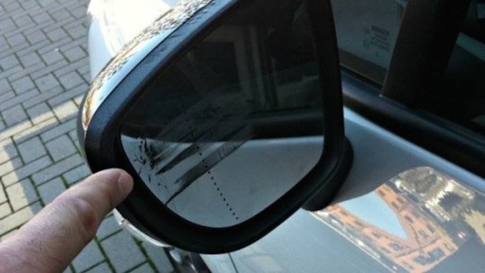 qualiano truffa dello specchietto arrestato 48enne